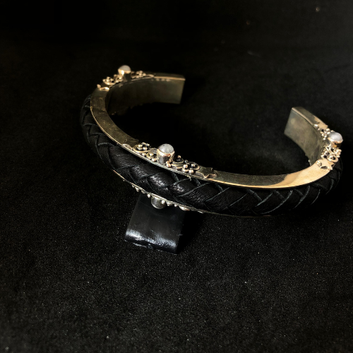 Gelang Kombinasi Kulit